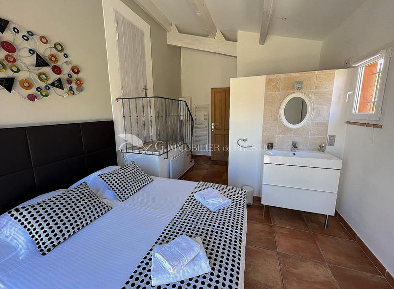 Mas - 170 m² - 7 pièces