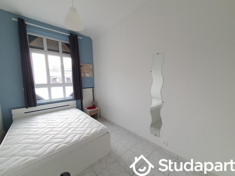 Chambre - 13 m² - 1 pièce