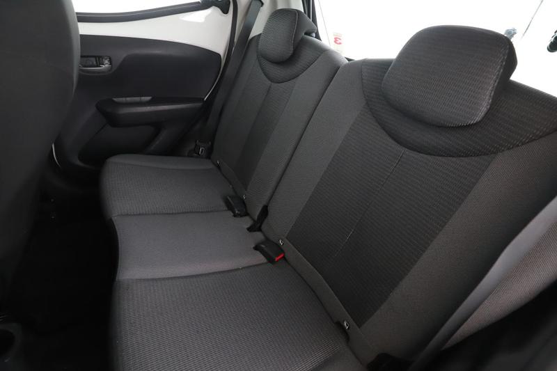 Toyota Aygo 1.0 Vvt-i X-Play 3p 72 ch