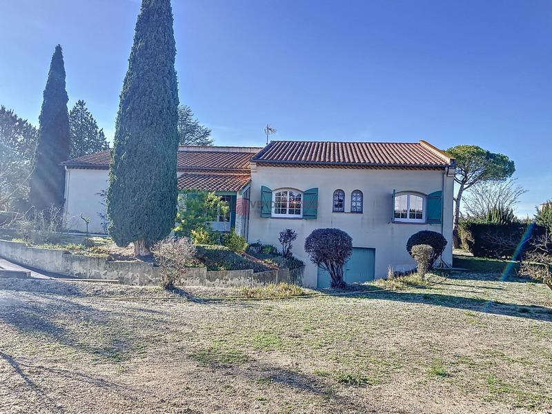 Maison - 185 m² - 5 pièces