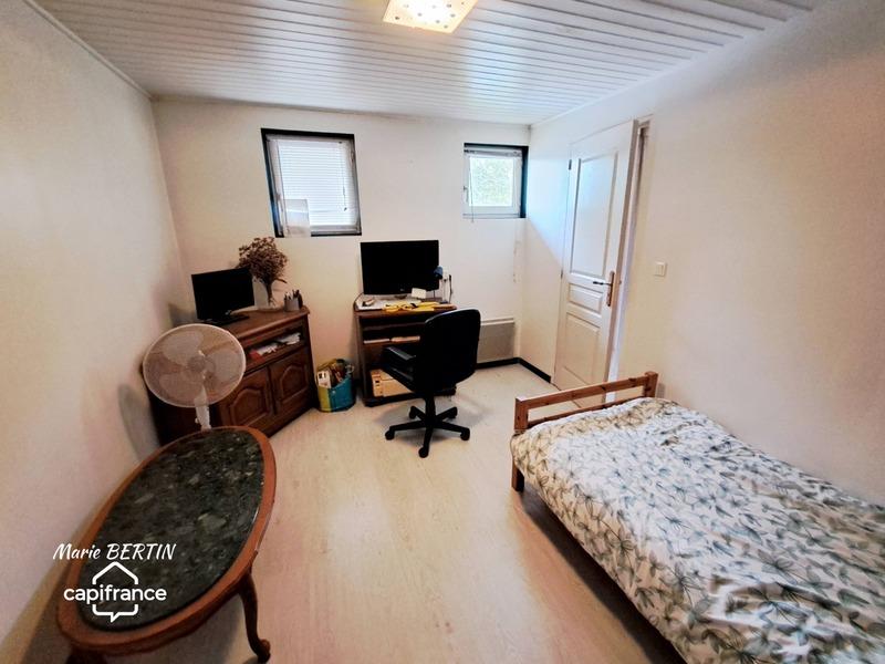 Maison - 161 m² - 7 pièces