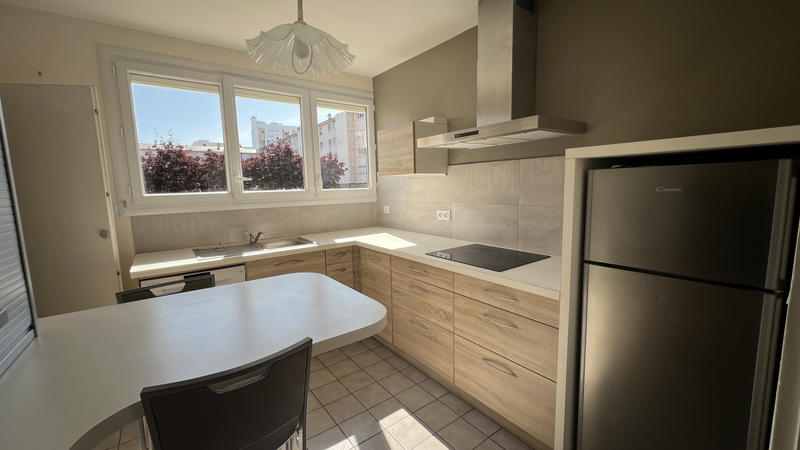 Appartement - 82 m² - 5 pièces