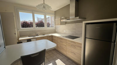 Appartement - 82 m² - 5 pièces