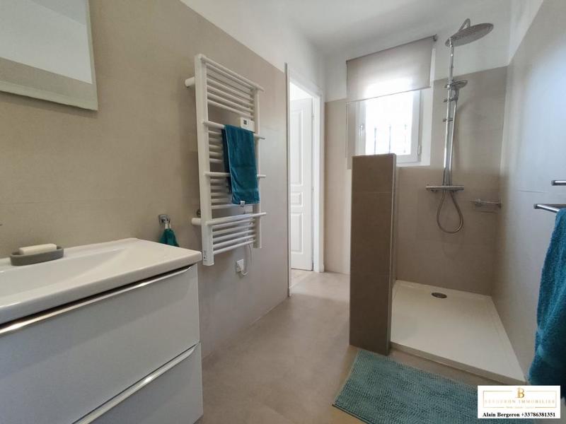 Villa - 196 m² - 5 pièces