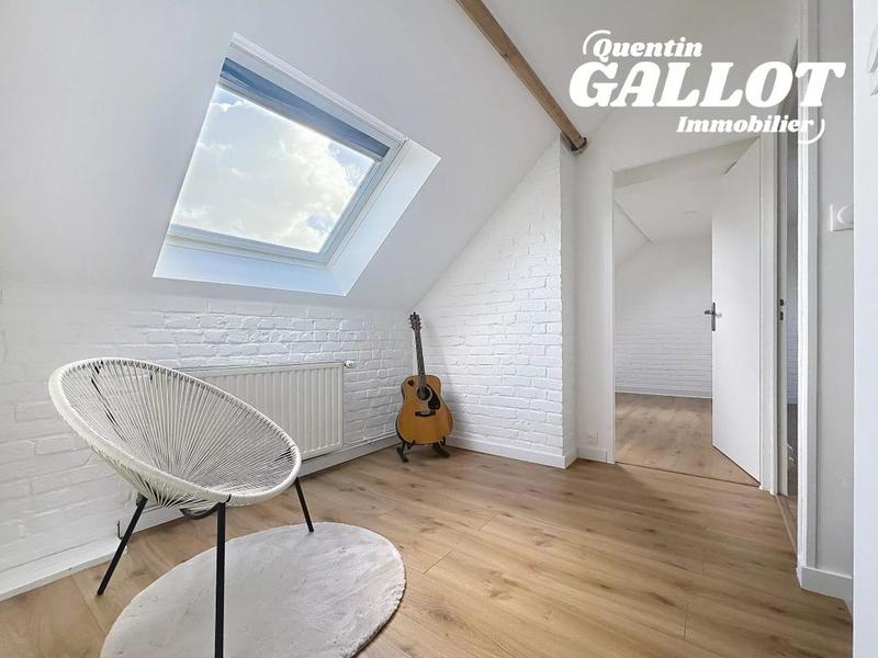 Maison - 202 m² - 5 pièces