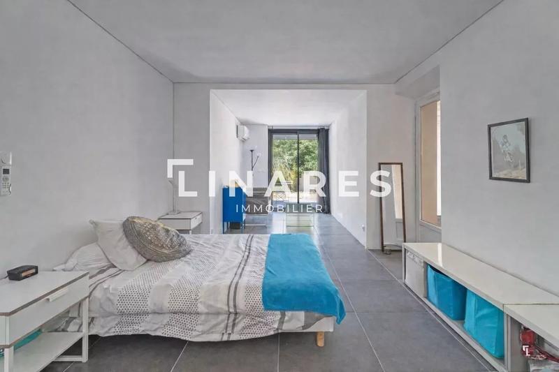 Maison - 180 m² - 5 pièces