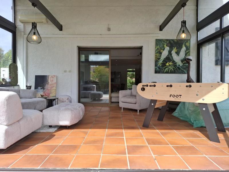 Maison - 213 m² - 8 pièces