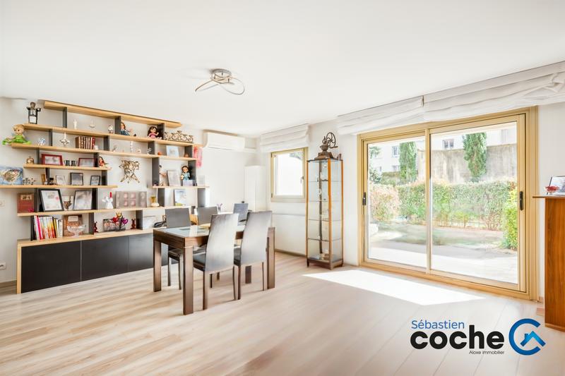 Appartement - 111 m² - 4 pièces