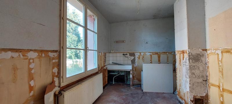 Maison - 140 m² - 8 pièces