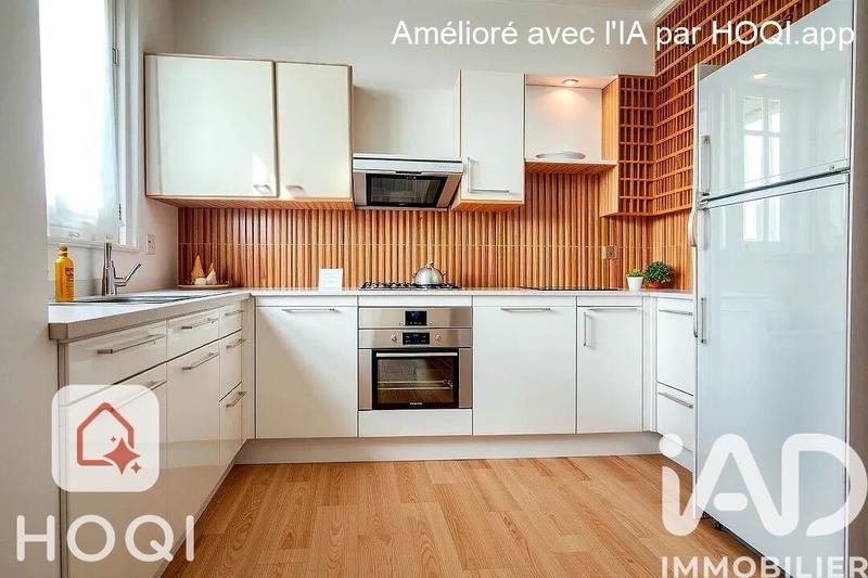 Maison - 225 m² - 9 pièces