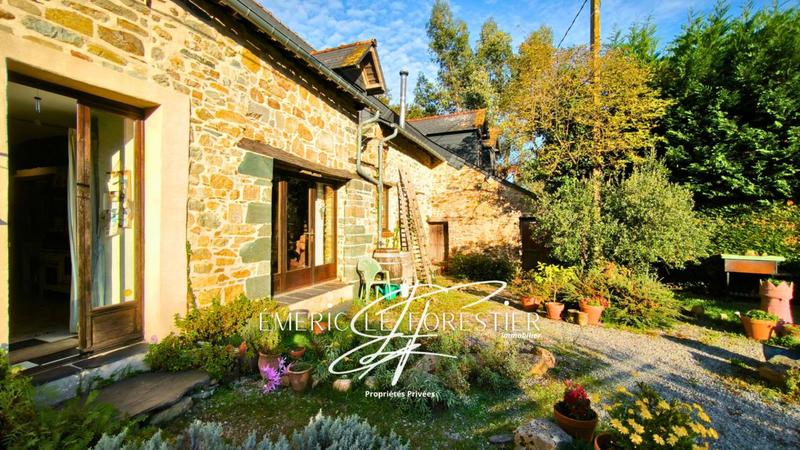 Maison - 320 m² - 6 pièces