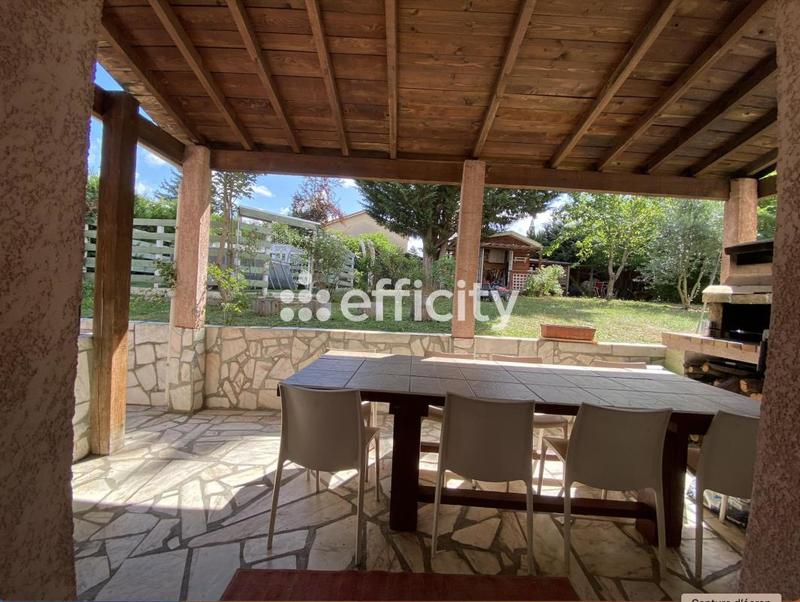 Maison - 158 m² - 6 pièces