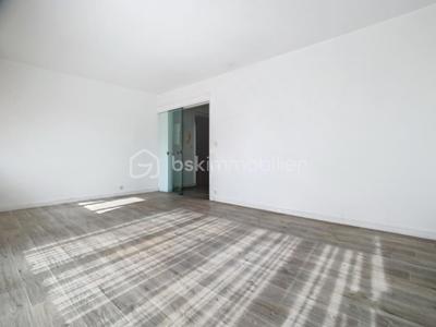 Appartement - 84 m² - 4 pièces