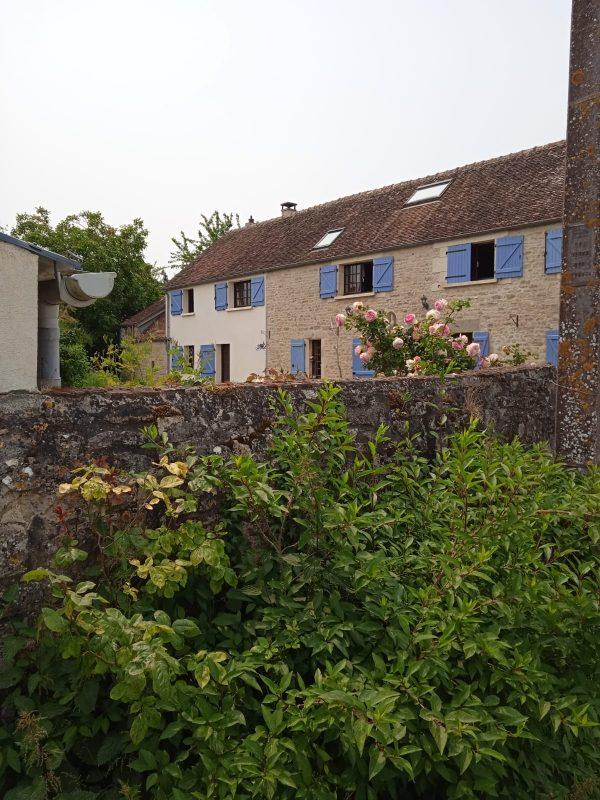 Maison - 198 m² - 9 pièces