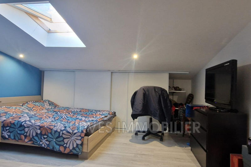 Villa - 220 m² - 6 pièces