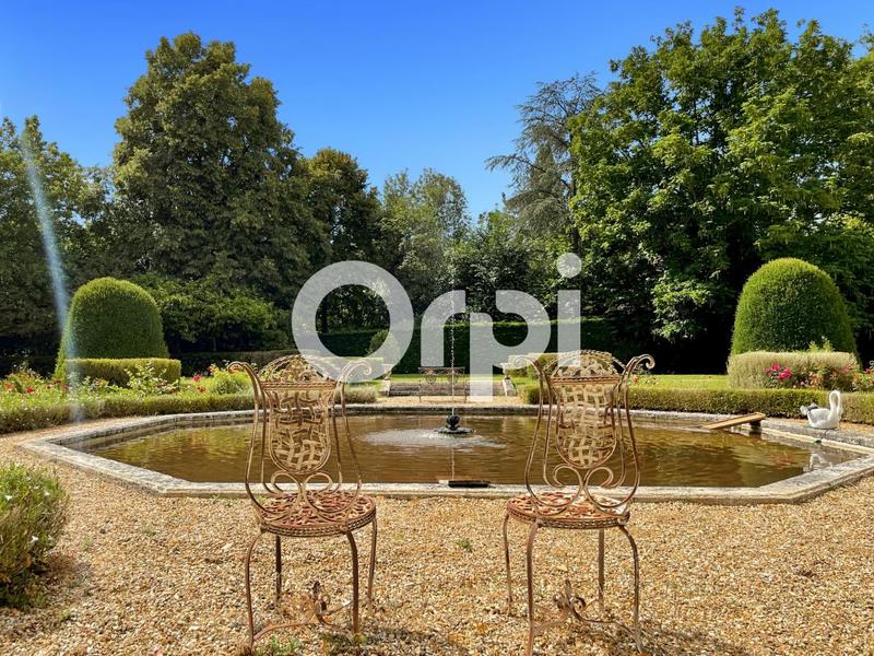 Château - 500 m² - 9 pièces