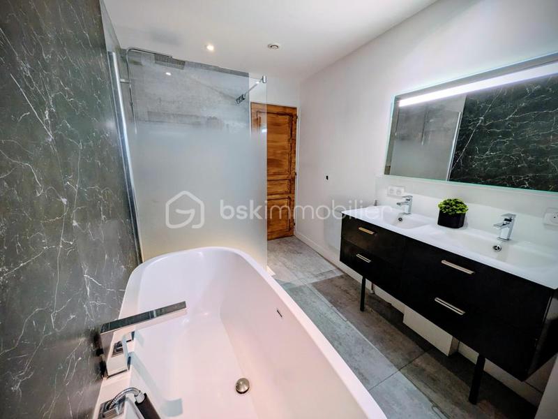 Maison de village - 137 m² - 7 pièces