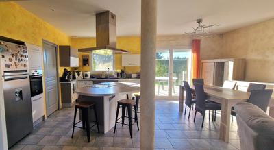 Maison - 160 m² - 7 pièces