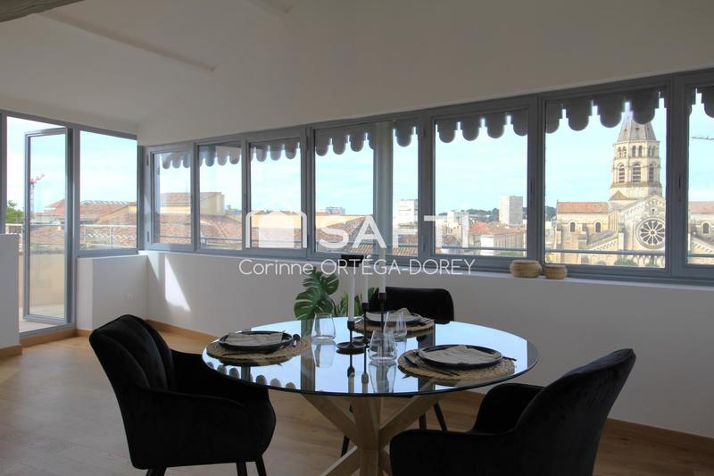 Appartement - 95 m² - 4 pièces