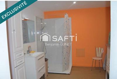 Maison - 181 m² - 8 pièces