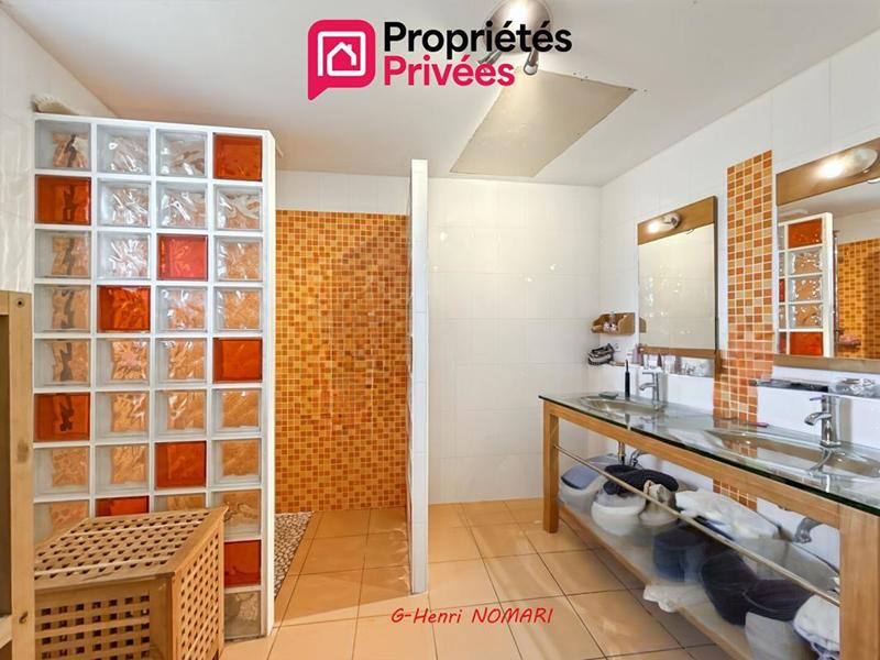 Maison - 165 m² - 7 pièces