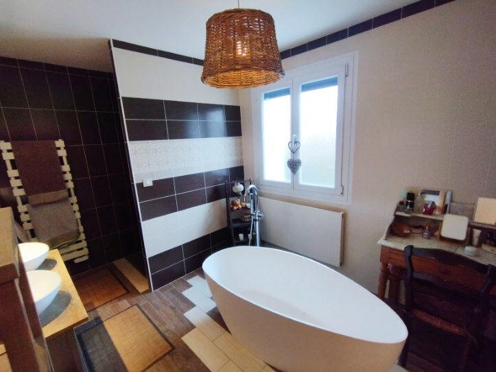 Maison - 164 m² - 6 pièces