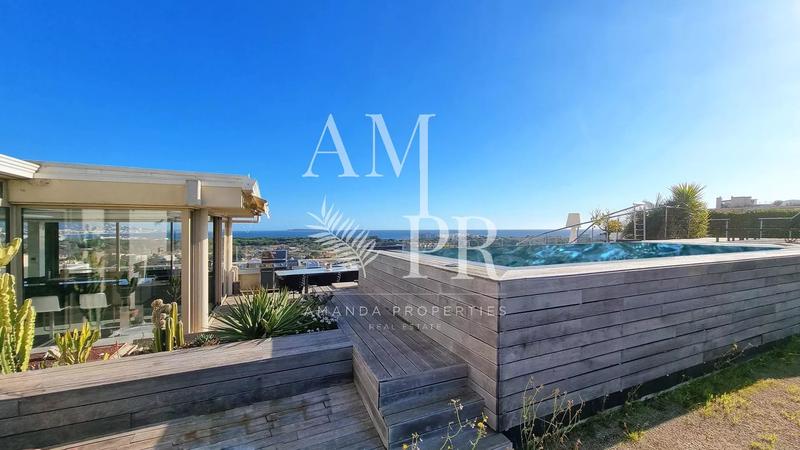 Appartement - 200 m² - 4 pièces