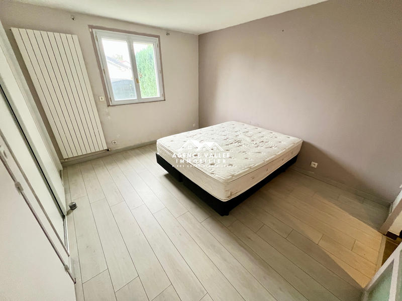 Maison - 137 m² - 8 pièces