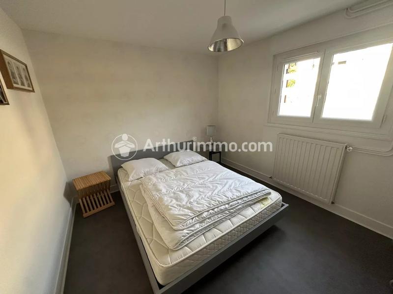 Maison - 239 m² - 8 pièces