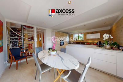 Maison - 147 m² - 7 pièces