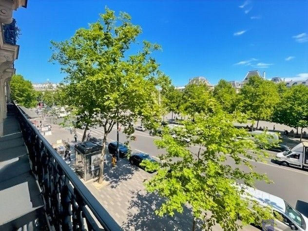 Bureau - 177 m² - 9 pièces