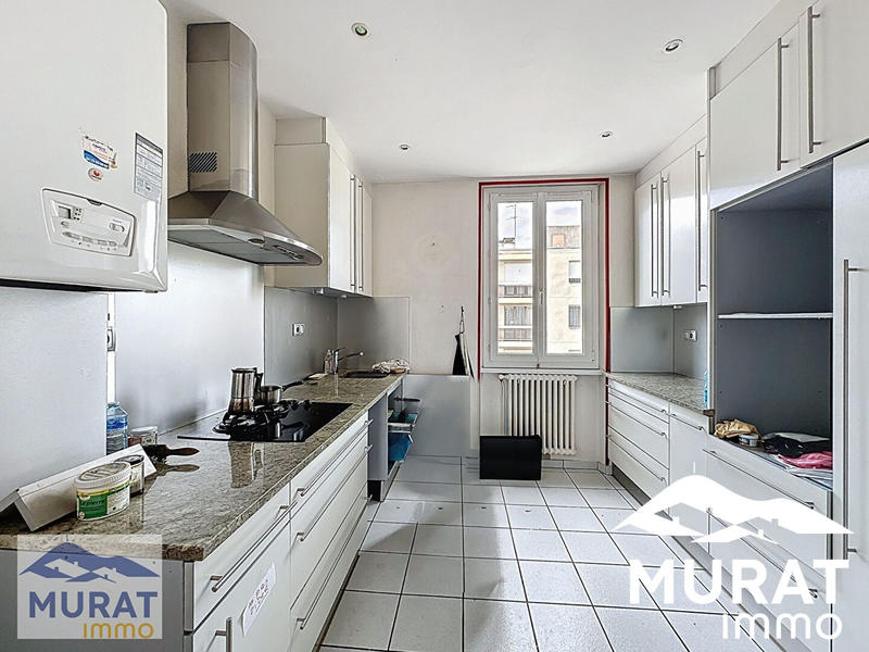 Appartement - 81 m² - 5 pièces