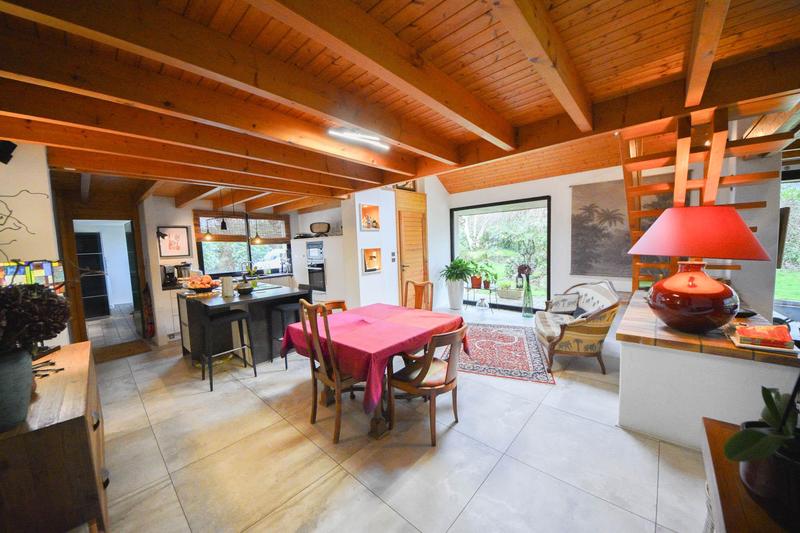 Maison d'architecte - 190 m² - 9 pièces