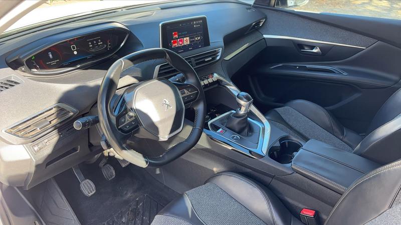 Peugeot 3008 1.2 PureTech 130 Allure