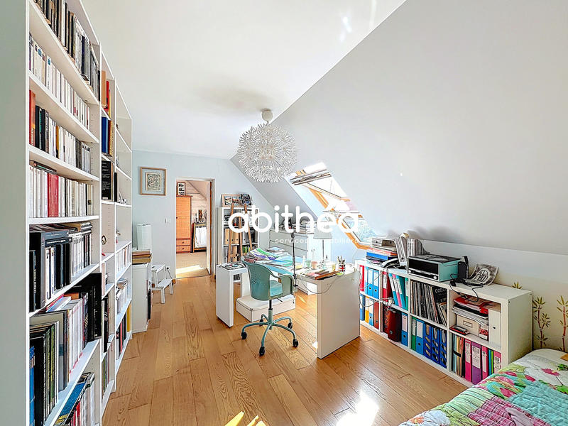 Maison - 175 m² - 7 pièces