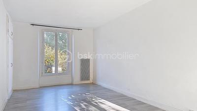 Studio - 30 m² - 1 pièce