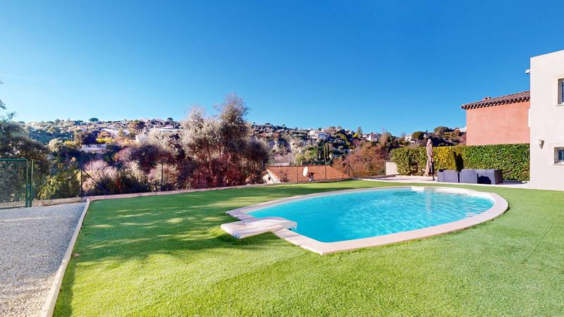 Maison - 137 m² - 4 pièces