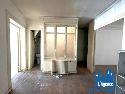 Appartement - 104 m² - 4 pièces