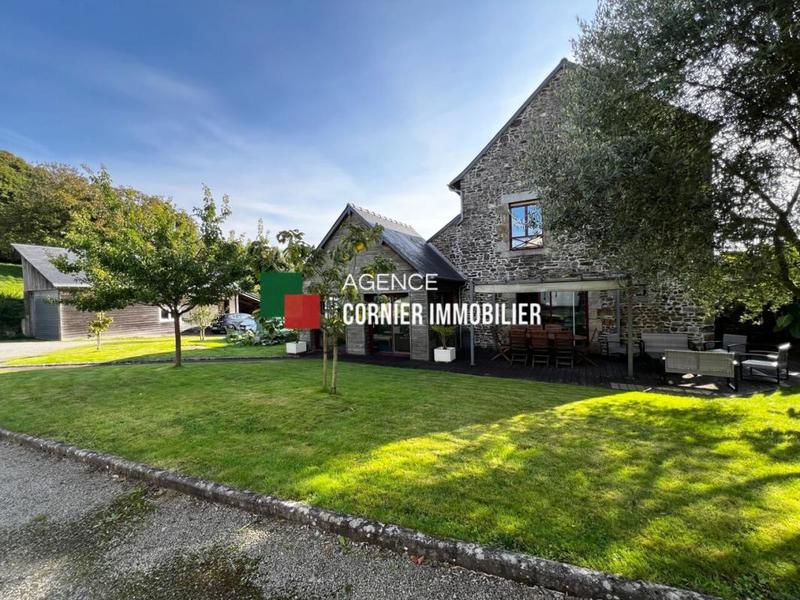 Maison de ville - 181 m² - 6 pièces