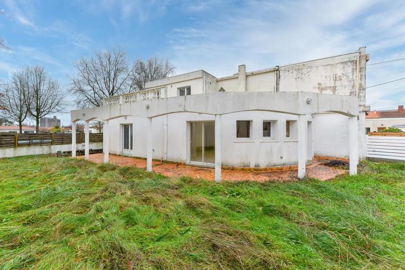 Maison - 162 m² - 6 pièces