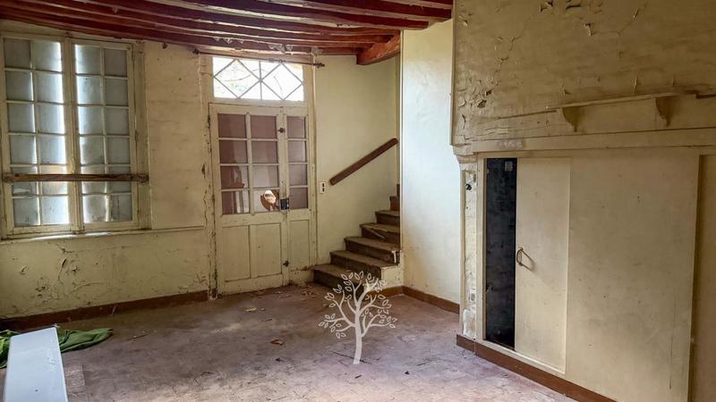 Maison - 281 m² - 6 pièces