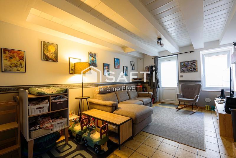 Maison - 93 m² - 4 pièces