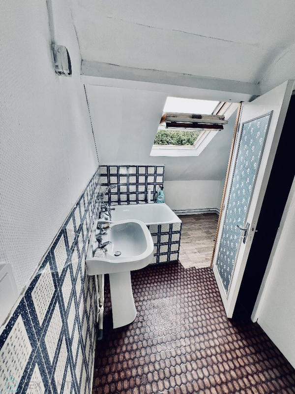 Maison - 88 m² - 7 pièces