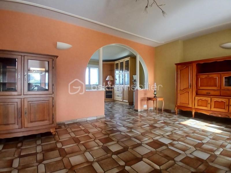 Maison traditionnelle - 127 m² - 6 pièces