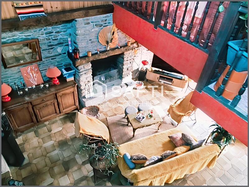 Maison - 200 m² - 8 pièces