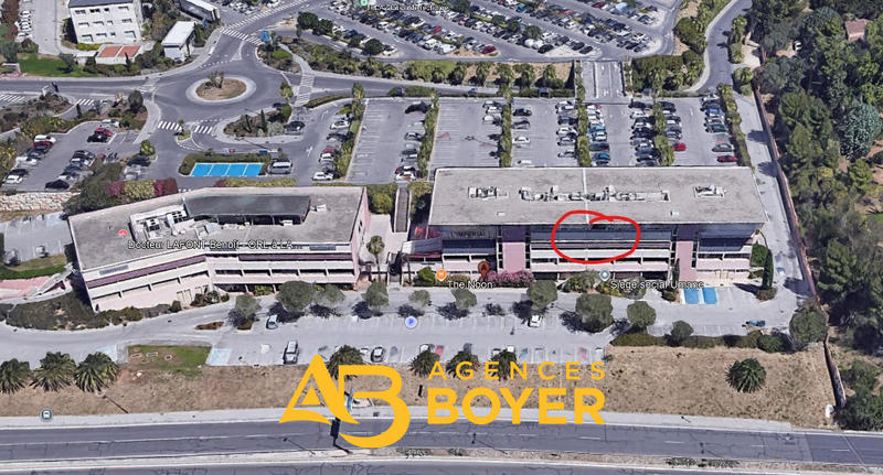 Local commercial - 106 m²