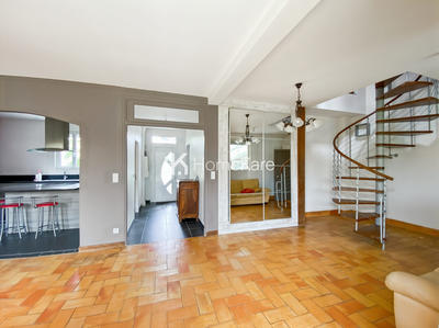 Maison - 165 m² - 5 pièces