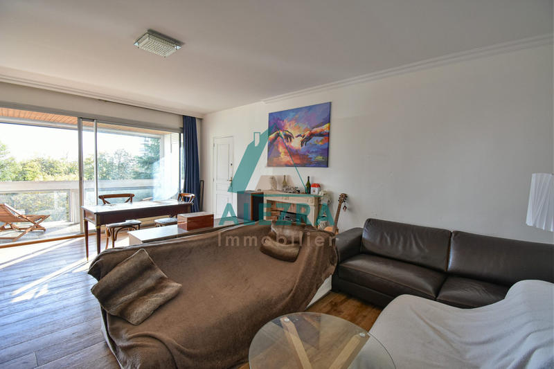 Appartement - 130 m² - 5 pièces