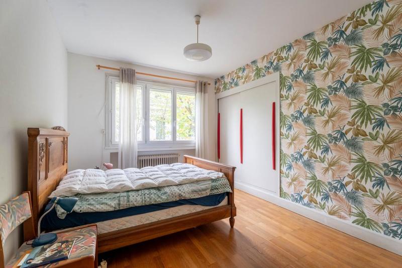 Maison - 264 m² - 11 pièces