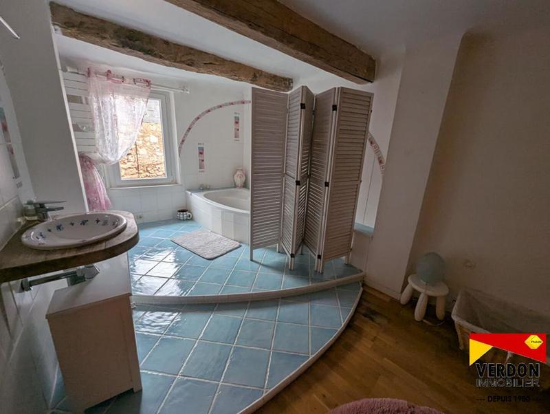 Maison en pierre - 90 m² - 5 pièces